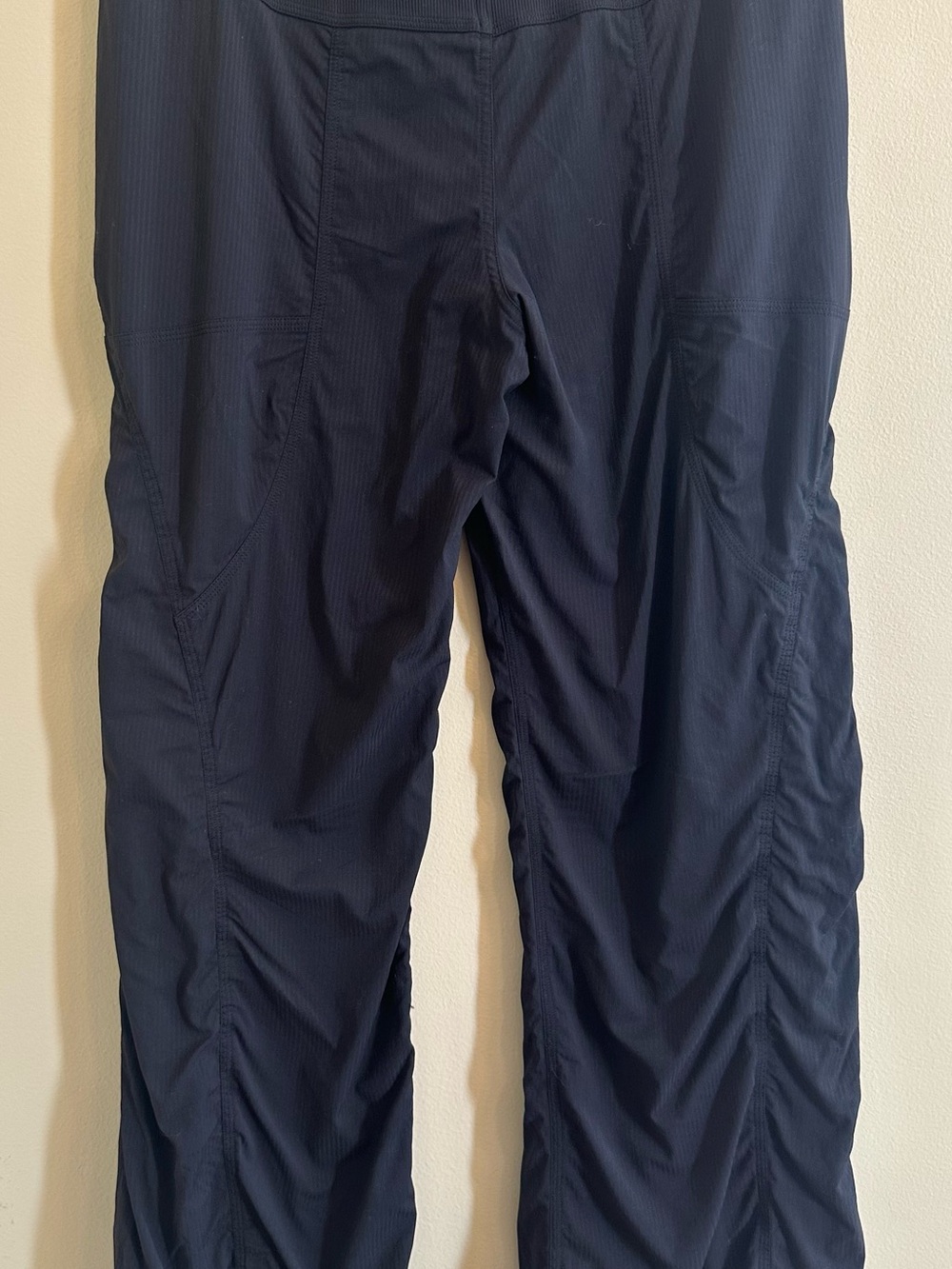 Lululemon Dance Studio Jogger Pants Black Size 8 Mid-Rise Lightweight Athleisure - Picture 3 of 6